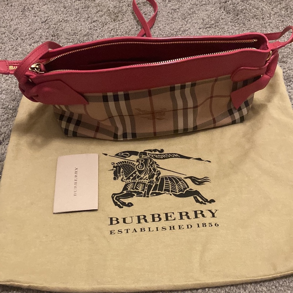 Burberry purse limited edition - Picture 3 of 8